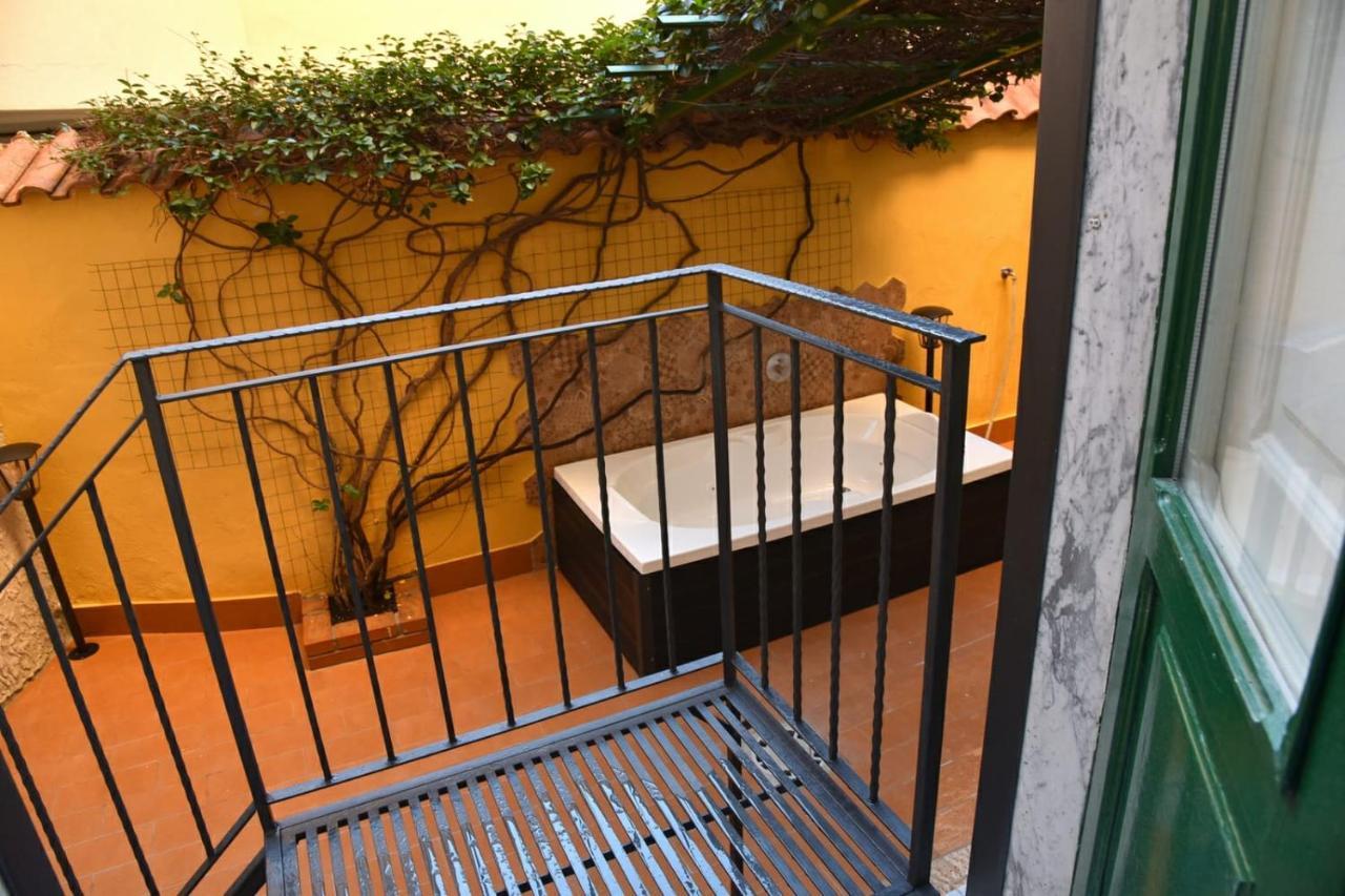 סלרנו Ripa Garden Room And Suite מראה חיצוני תמונה